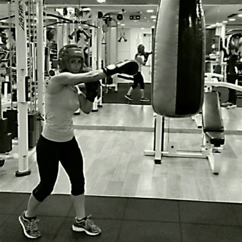 Shadow Boxing 的图像结果