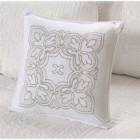 LUXEYARD 6 Piece Reversible Scalloped Edge Daybed Cover Set White ...