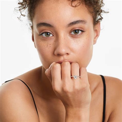 Ready-to-Ship Engagement Rings | James Allen