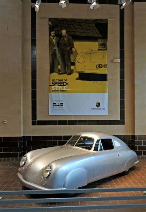 Saratoga Automobile Museum exhibit highlights iconic car