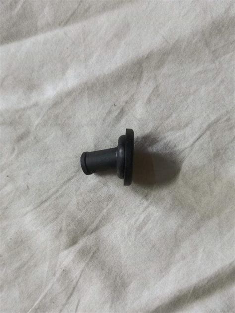 J96222845 Grommet Optra – CarTrends