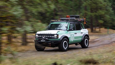 Check out this Ford Bronco Wildland Fire Rig | Top Gear