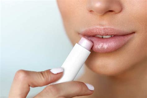 Must-Haves For A Bridal Makeup Kit | Femina.in