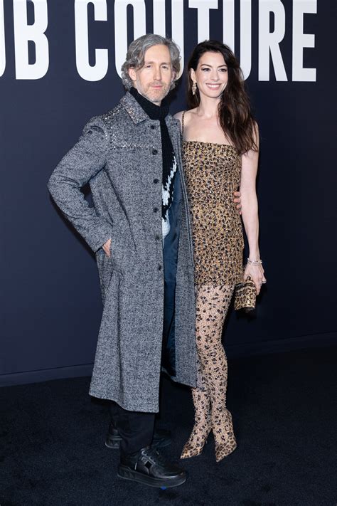 Anne Hathaway rocks all-leopard look with husband Adam Shulman