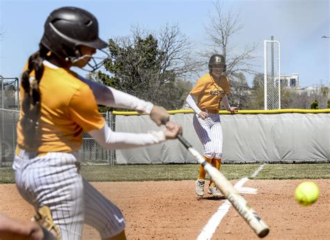 Broncbusters drop two to Cougars - Garden City Telegram