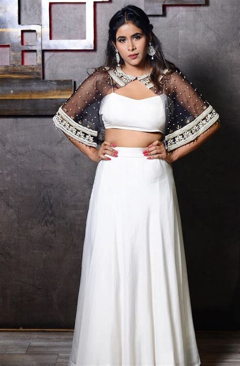 31 Elegant White Lehengas For Our Special Brides and Bridesmaids!