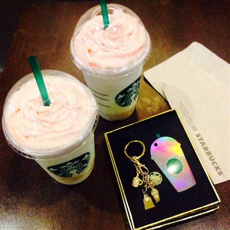 STARBUCKS COFFEE "OCEAN FINANCIAL CENTRE", Singapore - Central Area ...