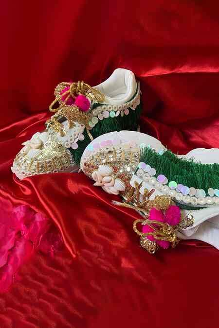 Buy White Bohemian Butterfly Embroidered Wedding Sneakers by Chal Jooti ...