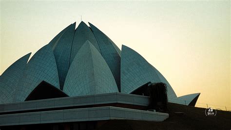 A Visit to the Iconic Lotus Temple: A Must-See in New Delhi - DelhiSnap