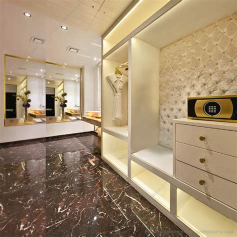 Mirror Walk In Wardrobe - Walk-In Wardrobes - Mirror Collection ...