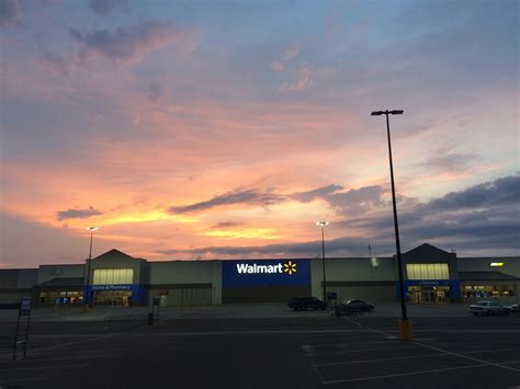 Walmart Supercenter in Quinlan, Hunt - Supermarket | Joonsquare USA