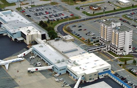York Maine Airport at Gabrielle Sutherland blog