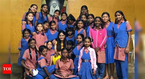 Mokshitha Pai celebrates her birthday at an orphanage - Times of India