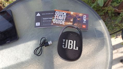 JBL Clip 3 vs Clip 4 — Stream Tech Reviews by BadIntent