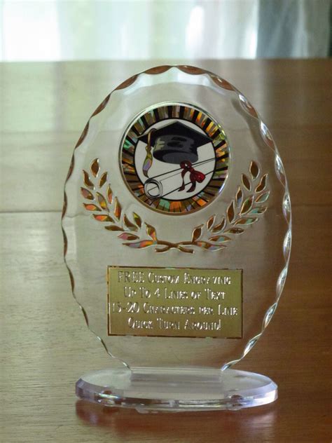 Graduation Trophy 的图像结果