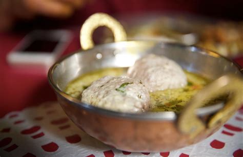Eating local in Srinagar with The Bombay Canteen’s Thomas Zacharias ...