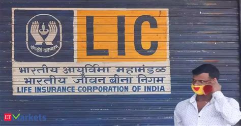 LIC Q1: LIC Q1 profit up despite drop in margins - The Economic Times