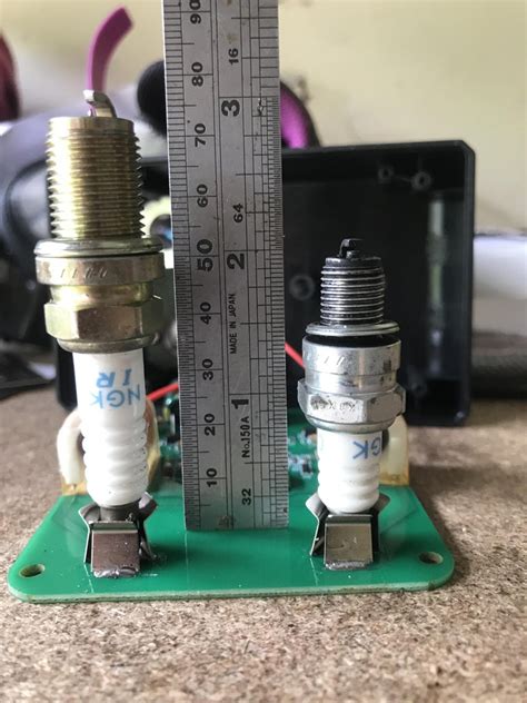 Check Small Engine Spark Plug with Multimeter 的图像结果