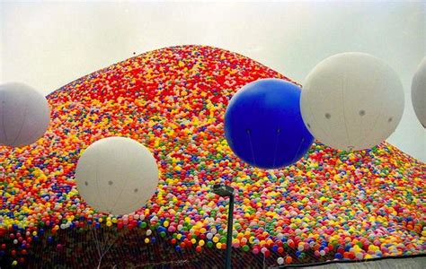 1986年美国举办一场活动，放飞150万个气球，结局变成一场悲剧_凤凰网