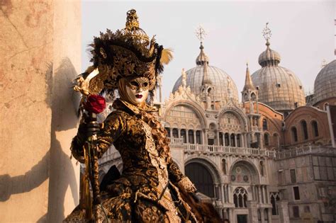Carnevale: All About Carnival in Venice (Venetian Masks & More ...