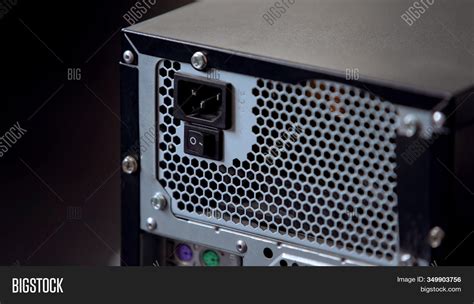 Computer Back Labelling 的图像结果