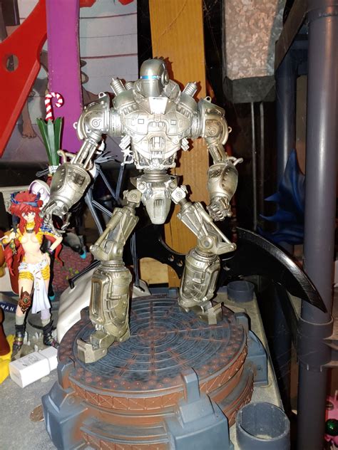 Fallout 4 Liberty Prime Statue : Amazon.in: Home & Kitchen