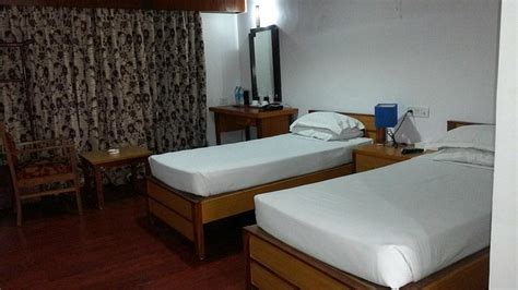 Indo Hokke Hotel Room Service: Pictures & Reviews - Tripadvisor