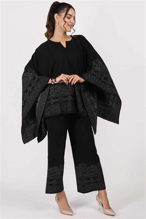 Women Ponchos, Capes & Kaftans Online - Buy Branded and Designer Poncho ...