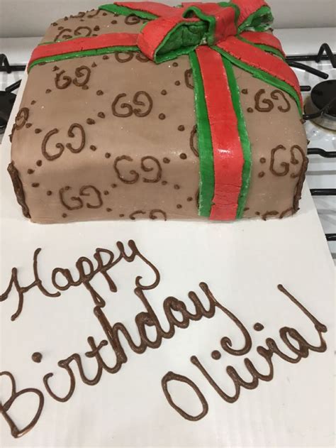 Gucci cake | Cake, Gucci cake, Desserts