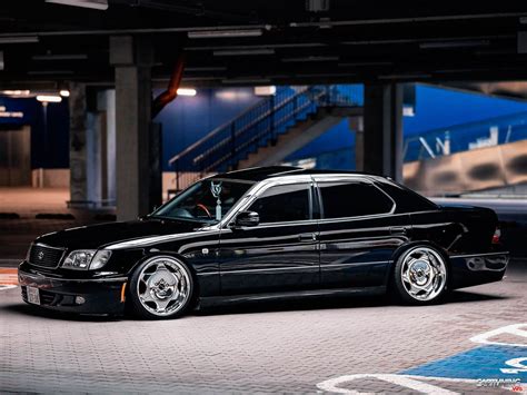 Toyota Celsior VIP, front