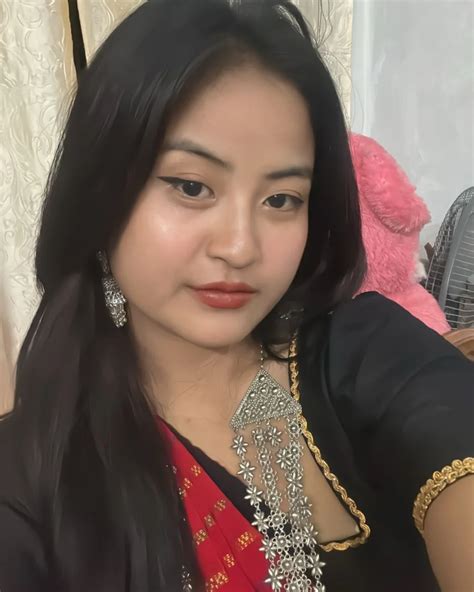 mandi (@mandishachakma) • Instagram photos and videos