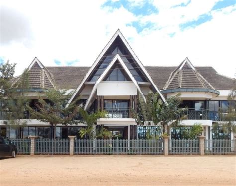 SHUSHAN PALACE HOTEL (Makindu) - Hotel Reviews & Photos - Tripadvisor