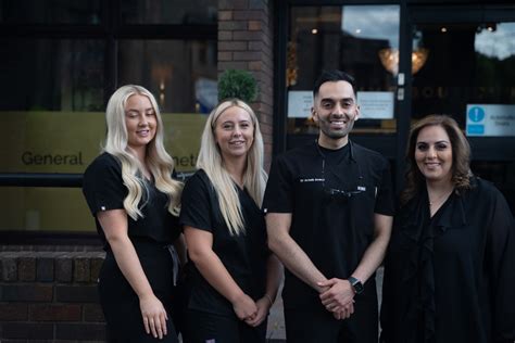 About Us – Dentist in Glasgow | The Smile Boutique