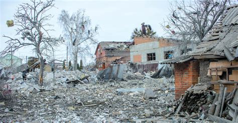 India Decides to Temporarily Relocate Embassy From Ukraine to Poland ...