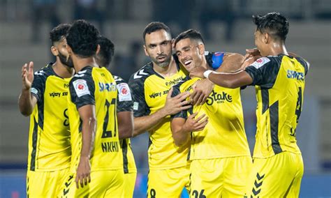 A pitch invader and Ogbeche star as Hyderabad FC win 1-0 against ...