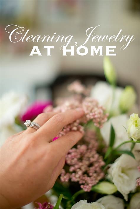 Domestic Fashionista: Cleaning Jewelry at Home