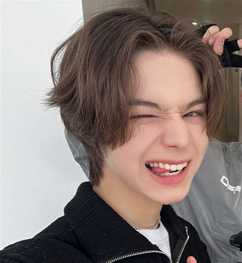 Pin by Momosofficalwife on Husband’s | Brunette hair color, Pretty people, Boyfriend pictures