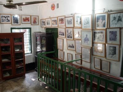 Palli Kabi Jasimuddin Museum and Folk Cultural Centre. 6