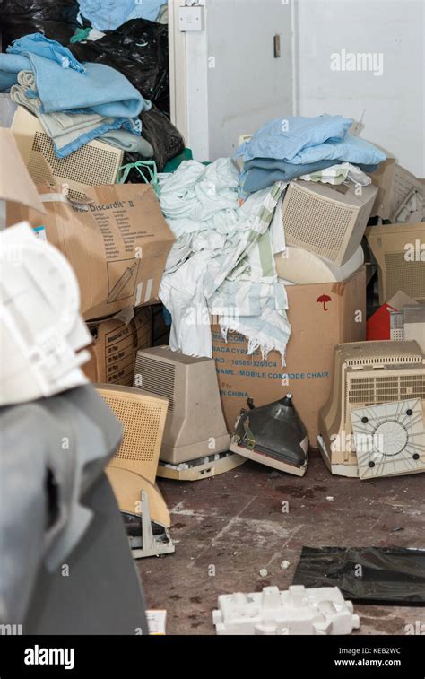 New vs Broken Computer 的图像结果