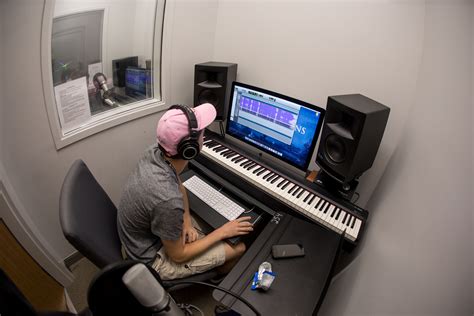 B.M. in Commercial Music - Recording, Engineering, & Producing | Liberty