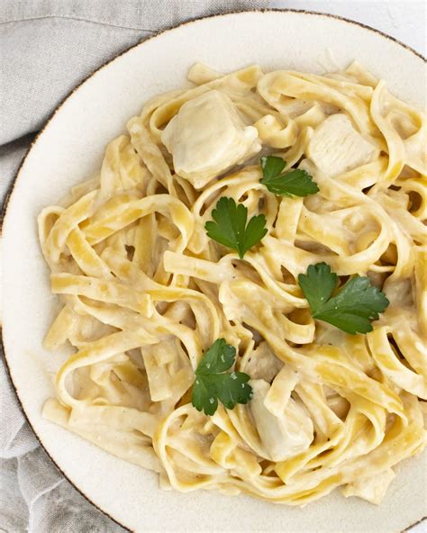Instant Pot Chicken Alfredo Recipe - Sweet Cs Designs