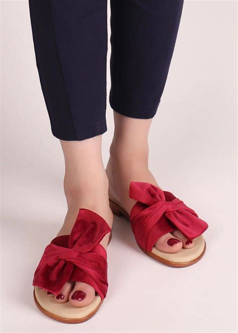 Get Knotted Bow on Strap Slides at ₹ 699 | LBB Shop