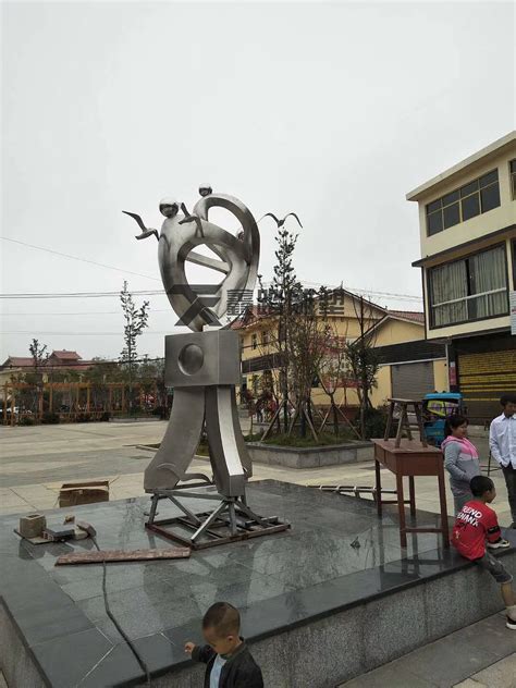【案例】商业步行街不锈钢雕塑设计定制厂家（图）_雕塑厂家-站酷ZCOOL