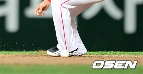 [PO2] '역전패' SK, 박진만 교체가 불러온 나비효과