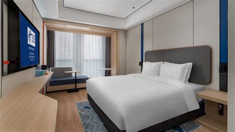 HOLIDAY INN EXPRESS QINGDAO NORTHERN WEST COAST BY IHG - Hotel Reviews ...