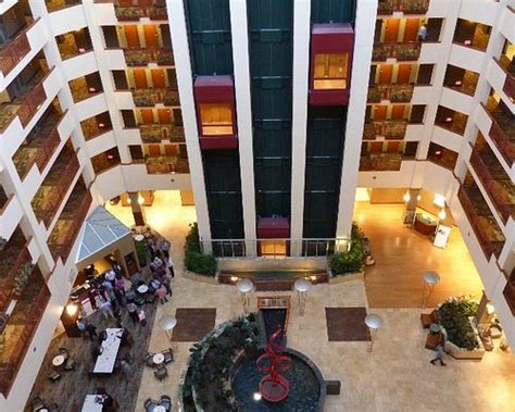 EMBASSY SUITES NORTHWEST ARKANSAS - HOTEL, SPA & CONVENTION CENTER ...