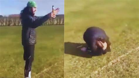 Viral Video He was showing acrobatics by tossing a bottle then hit on ...
