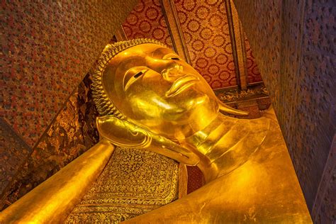 Wat Pho in Bangkok - The Temple of the Reclining Buddha – Go Guides