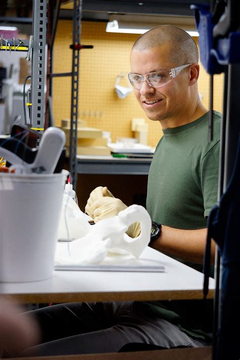 Small-Scale Manufacturing 的图像结果