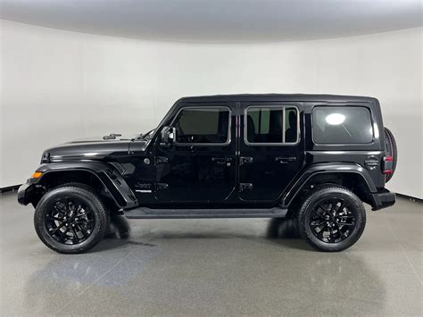 2022 Jeep Wrangler Unlimited Sahara High Altitude (#7695)